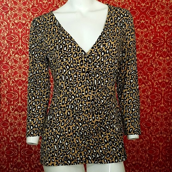 New BANANA REPUBLIC knit faux wrap blouse M 💥🕚 - Picture 3 of 8